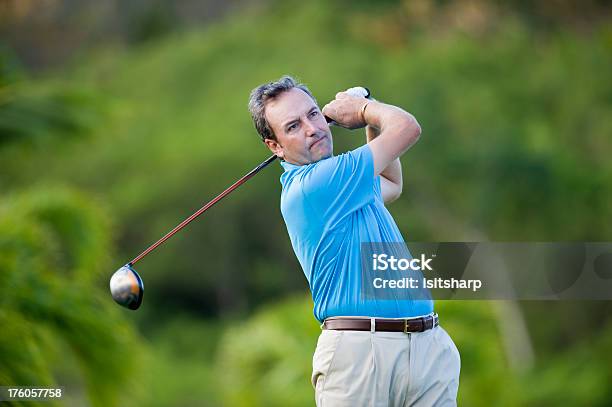 Jogador De Golfe - Fotografias de stock e mais imagens de 30-34 Anos - 30-34 Anos, Adulto, Ao Ar Livre