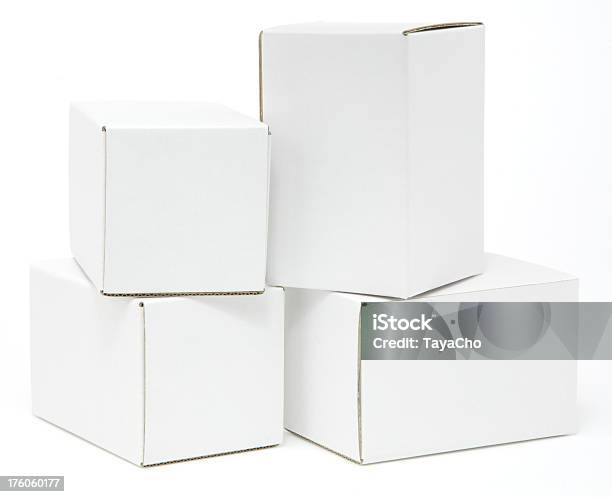 Quatro Embalagens Em Branco Branco Isolado - Fotografias de stock e mais imagens de Branco - Branco, Caixa, Genérico