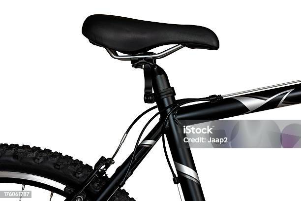 Foto de Saddle Películas De Black Mountain Bike Isolada No Branco e mais fotos de stock de Armação de Bicicleta