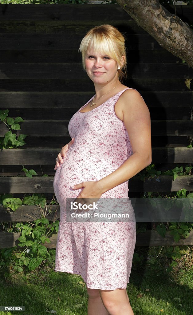 Schwangere Junge Mädchen - Lizenzfrei 16-17 Jahre Stock-Foto