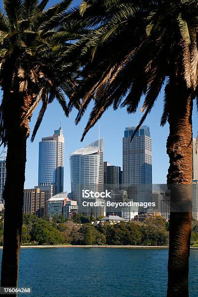 Sydney Towers Emoldurado Por Palmas Das Mãos - Fotografias de stock e mais imagens de Ao Ar Livre - Ao Ar Livre, Arranha-céu, Austrália