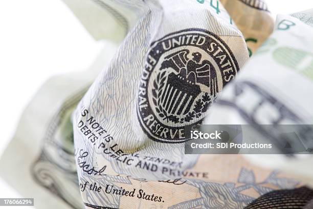 Photo libre de droit de Gros Plan De La United States Federal Reserve Sur Froissé 20 Dollars Américains banque d'images et plus d'images libres de droit de Réserve Fédérale américaine
