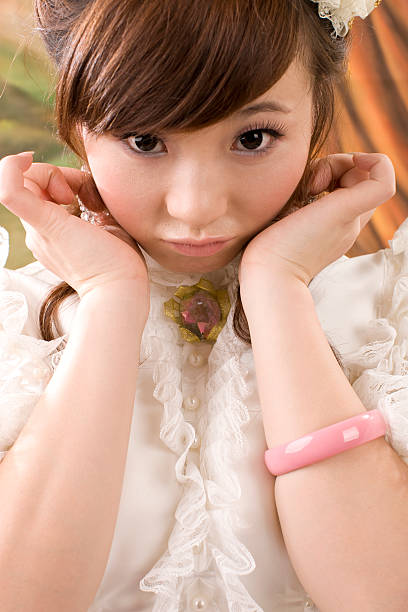 istock beautiful chinese girl 176066676
