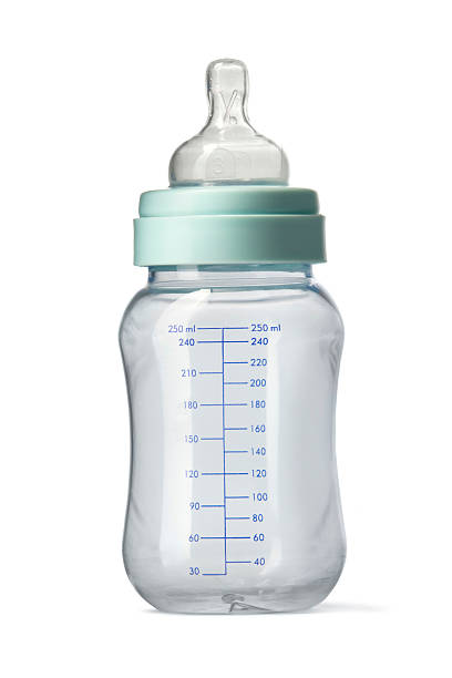 productos para bebé: botella - biberón fotografías e imágenes de stock
