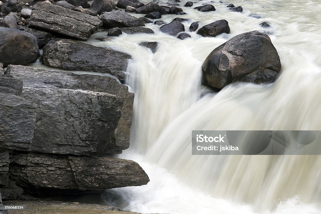 Câmera lenta de detalhe da cascata - Foto de stock de Cascata royalty-free