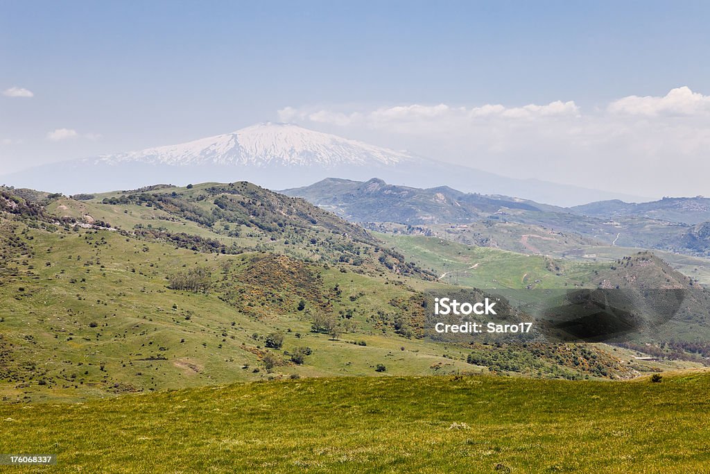 Monte Etna en la primavera - Foto de stock de Aire libre libre de derechos
