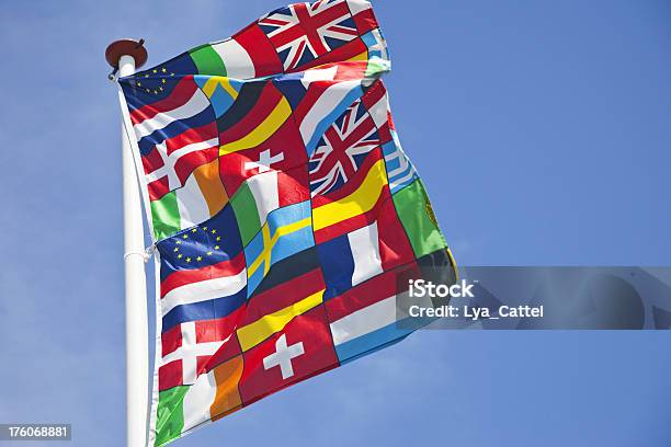 Bandera De Europa 2 Xxxl Foto de stock y más banco de imágenes de Aire libre - Aire libre, Alemania, Azul