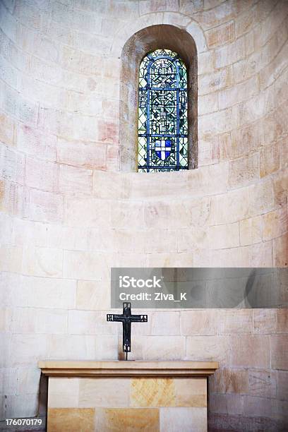Altare - Fotografie stock e altre immagini di A forma di croce - A forma di croce, Abbazia, Altare