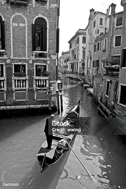 Foto de Gôndola Veneziana e mais fotos de stock de Preto e branco - Preto e branco, Veneza - Itália, Canal