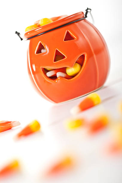 candy dell'olivo - candy halloween candy corn jar foto e immagini stock