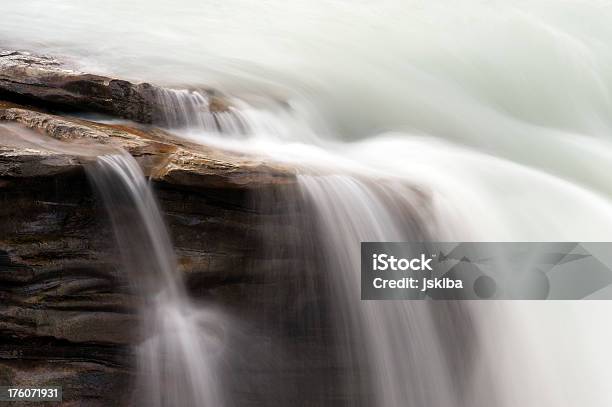 Zeitlupe Detail Wasserfall Stockfoto und mehr Bilder von Bildhintergrund - Bildhintergrund, Extreme Nahaufnahme, Fels