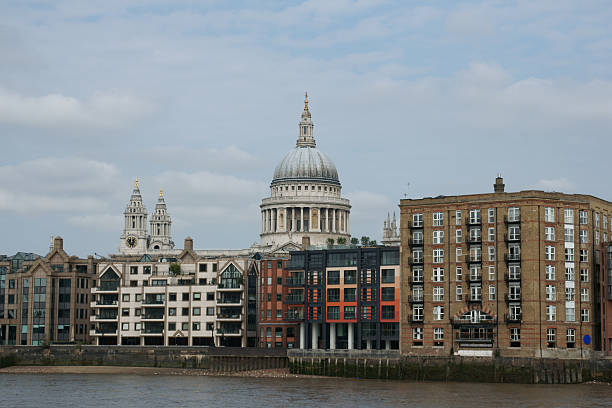 istock View of London 176072362
