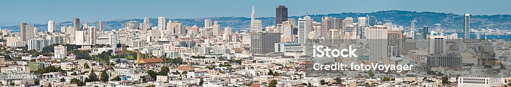Сан-Франциско город домов и небоскребы панорама Калифорния - Стоковые фото Американская культура роялти-фри