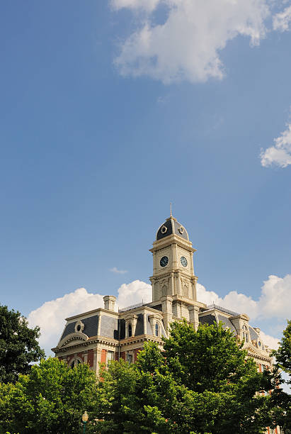 istock Historic Hamilton County Indiana Courthouse Building 176073189