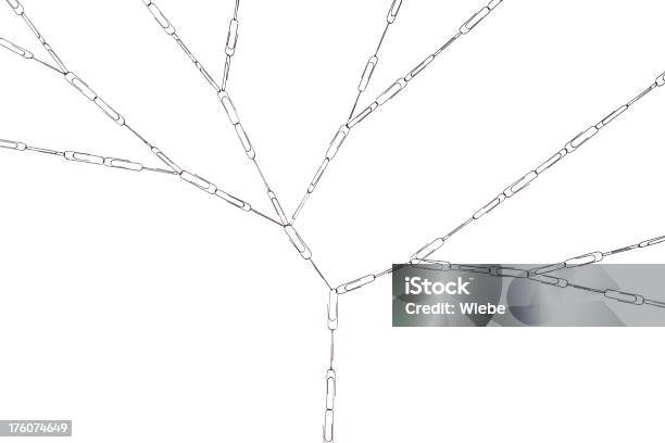 Netzwerk Mit Papierclips Bei Forming Tree Stockfoto und mehr Bilder von Baum - Baum, Bildkomposition und Technik, Büroklammer