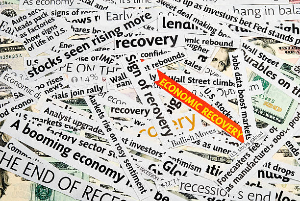 istock Economy recovery: News Headlines - XI 176074877