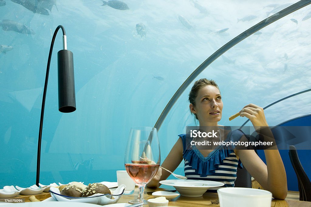 Unterwasser-restaurant - Lizenzfrei Unterwasseraufnahme Stock-Foto