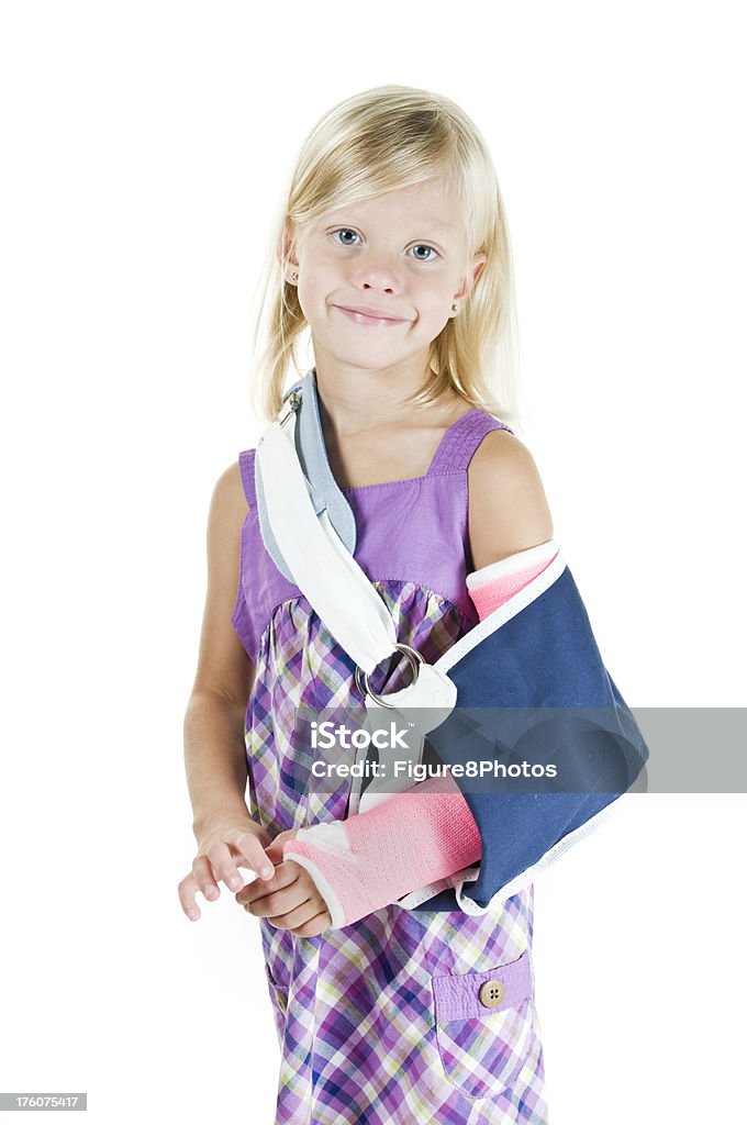 Girl の腕飾り - 骨折した腕のロイヤリティフリーストックフォト