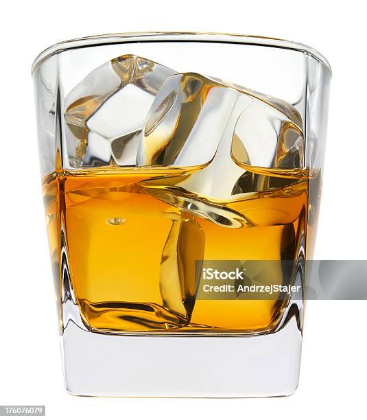 Photo libre de droit de Whiskey banque d'images et plus d'images libres de droit de Alcool - Alcool, Aliments et boissons, Fond blanc