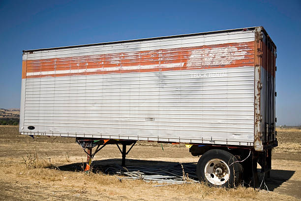 istock Truck Trailer II 176077095