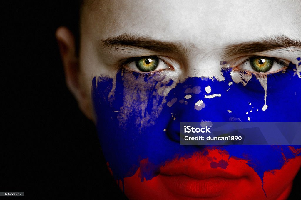 Ruso niño con la bandera de Rusia - Foto de stock de 14-15 años libre de derechos