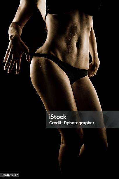 Corpo Sexy - Fotografie stock e altre immagini di A petto nudo - A petto nudo, Donna seducente, Abbigliamento
