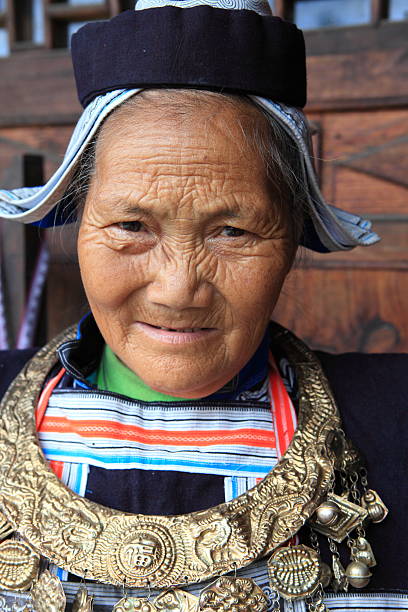 istock one old chinese woman 176078712