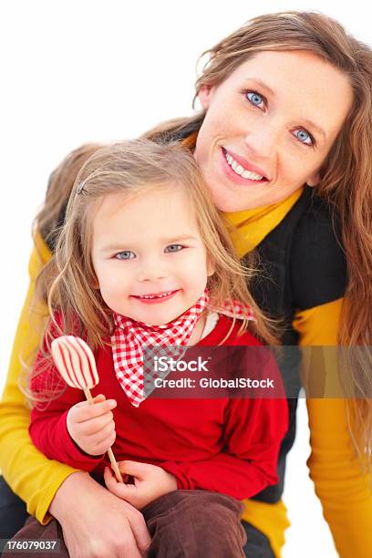 Foto de Retrato De Uma Mãe Feliz E Sua Filha e mais fotos de stock de 2-3 Anos - 2-3 Anos, 30 Anos, Adulto