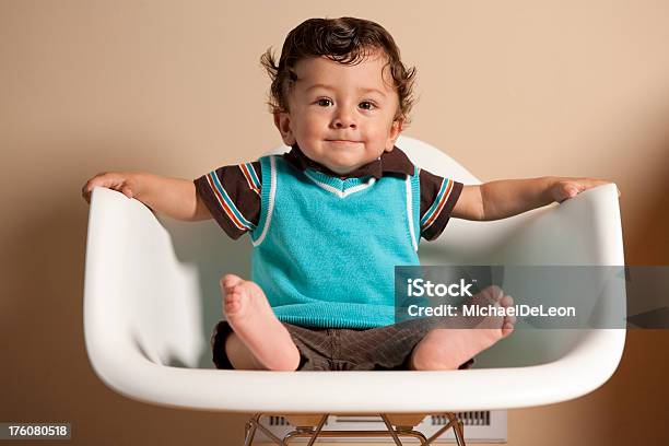 Bebé Menino - Fotografias de stock e mais imagens de 12-15 Meses - 12-15 Meses, Bebé, Bebés Meninos