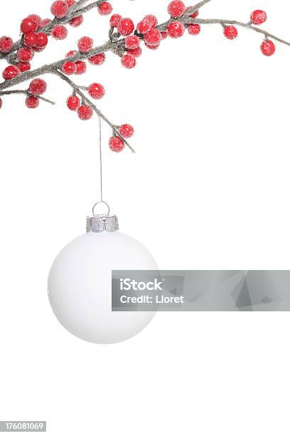 ホワイトクリスマスボールベリー - カットアウトのストックフォトや画像を多数ご用意 - カットアウト, カラー画像, クリスマス