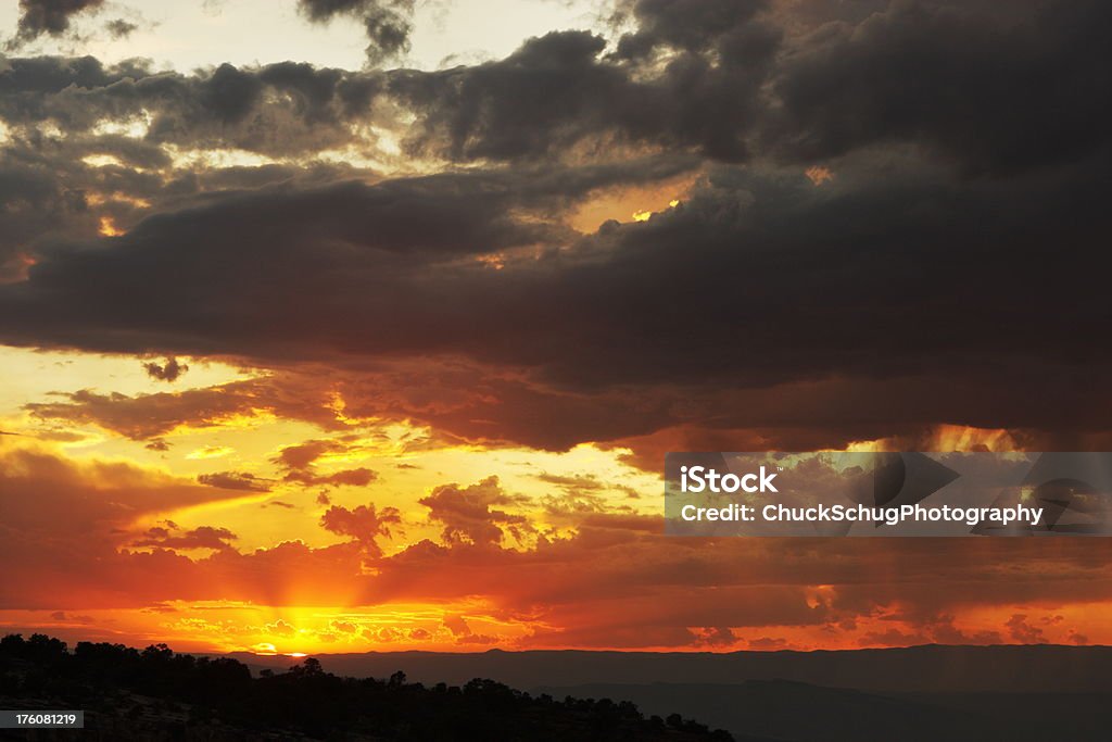 Nuvem Céu dramático ao pôr do sol no Deserto - Royalty-free Altocumulus Foto de stock