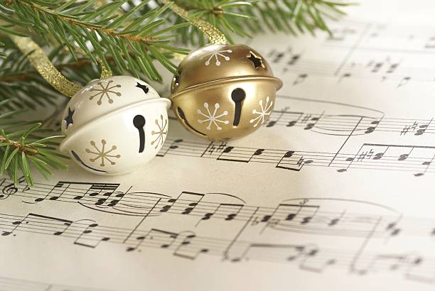 weihnachten und musik - schlittenglocke stock-fotos und bilder