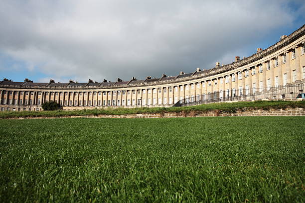 istock Georgian Architecture Crescent Houses 176082342