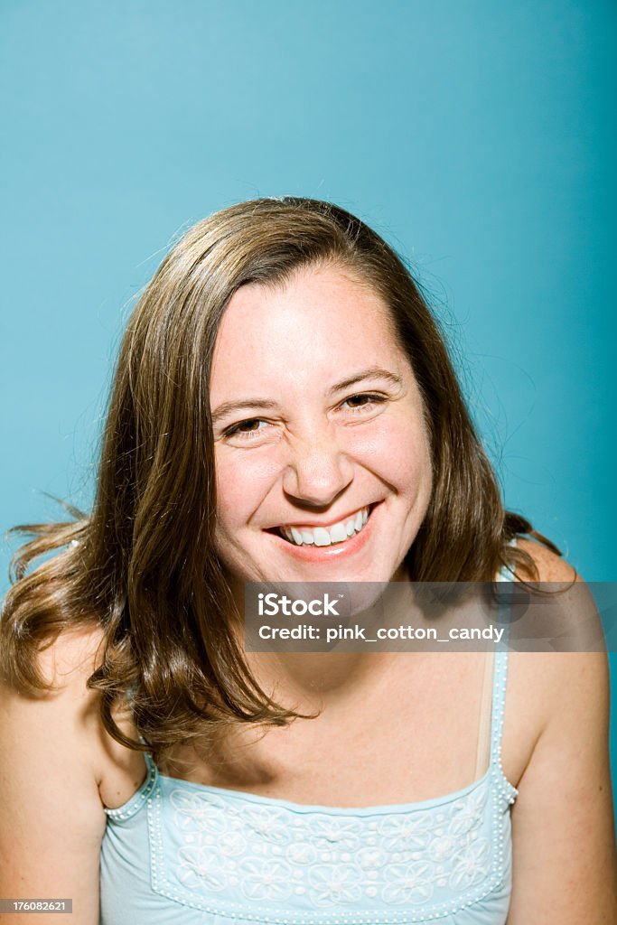 Fröhlich Frau lachen in die Kamera - Lizenzfrei Attraktive Frau Stock-Foto