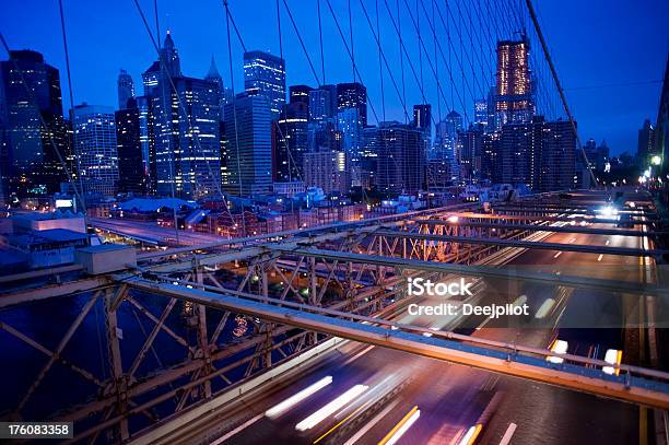 Puente De Brooklyn Y Manhattan Inferior De La Ciudad De Nueva York Estados Unidos Foto de stock y más banco de imágenes de Agua
