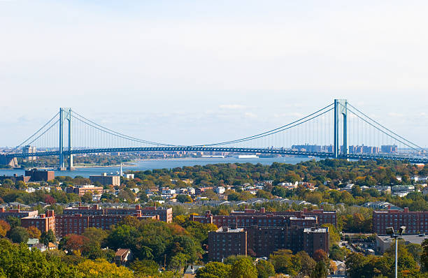 blick auf die verrazano-narrows - zion narrows stock-fotos und bilder