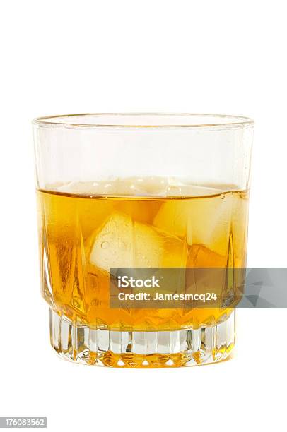 Whiskey Sulle Rocks - Fotografie stock e altre immagini di Whisky - Whisky, Alchol, Bibita