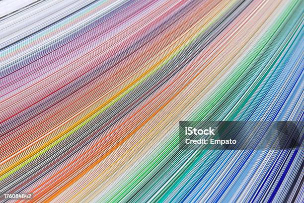 Multicoloured Fondo Foto de stock y más banco de imágenes de Arco iris - Arco iris, Color - Tipo de imagen, Color vibrante