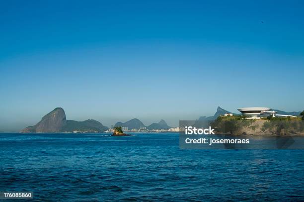 Foto de Rio De Janeiro Brasil E Niterói e mais fotos de stock de América do Sul - América do Sul, As Américas, Azul