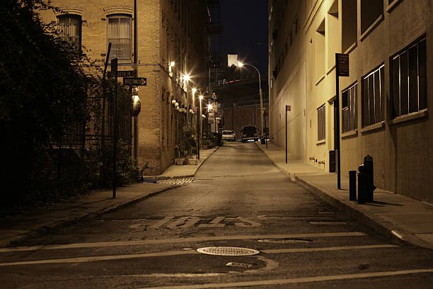 istock Deserted Brooklyn DUMBO Backstreet at Night 176087187