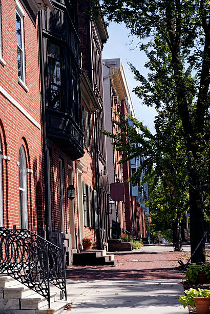 istock Houses On A Tree Lined City Street 176089368