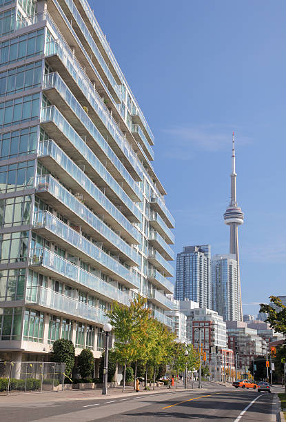 istock Urban Toronto Street 176090376
