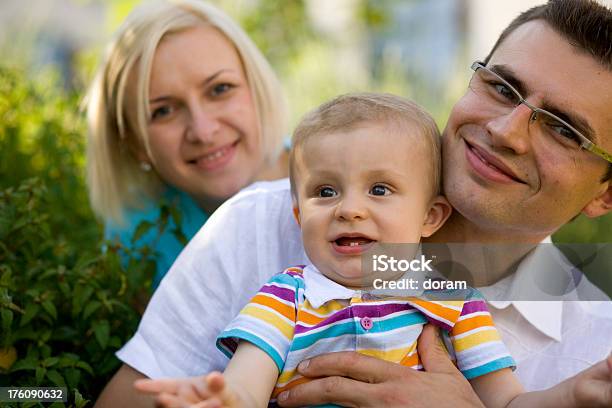 Familie Stockfoto und mehr Bilder von Attraktive Frau - Attraktive Frau, Baby, Eltern