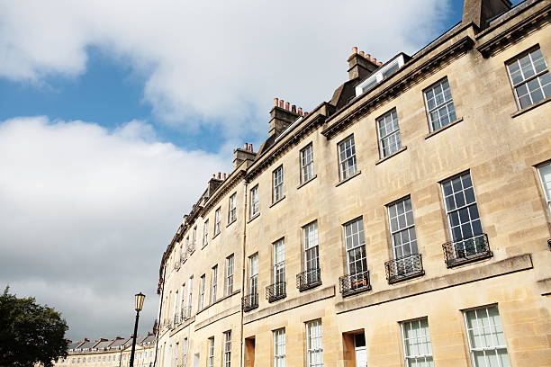istock Georgian Crescent Houses Bath 176090636