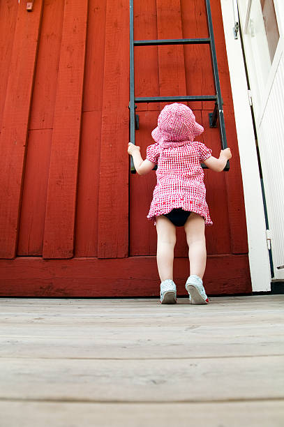 Vestidos Cortos Para Niñas - Banco de fotos e imágenes de stock - iStock Vestidos Cortos Para Niñas - Banco de fotos e imágenes de stock - iStock