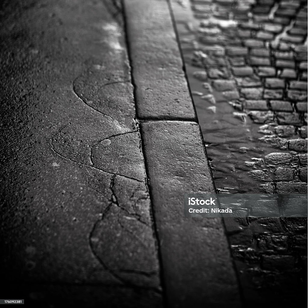 rainy street - Foto stock royalty-free di A forma di blocco