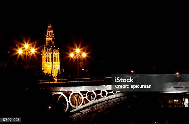 Триана Мост — стоковые фотографии и другие картинки Андалусия - Андалусия, Арка - архитектурный элемент, Архитектура