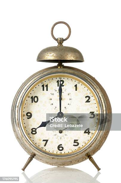 20 00 Antigo Relógio De Alarme - Fotografias de stock e mais imagens de 1960-1969 - 1960-1969, 1970-1979, 8 horas