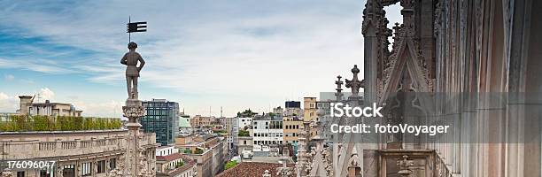 Foto de Cobertura Paisagem Panorama De Milão Itália e mais fotos de stock de Antigo - Antigo, Arcada, Arquitetura