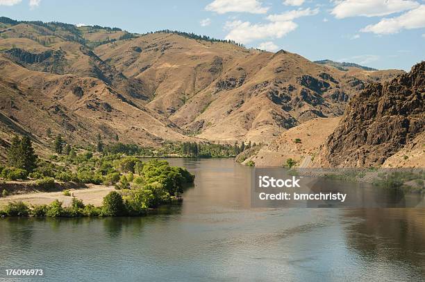 Foto de Snake River Em Infernos Canyon e mais fotos de stock de Oregon - Estado dos EUA - Oregon - Estado dos EUA, Hell's Canyon, Rio Snake